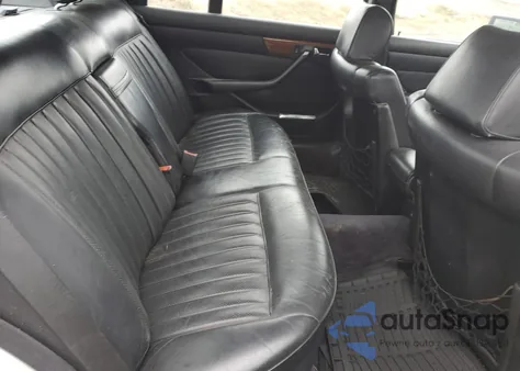 1986 Mercedes-Benz 420 Sel из США, поврежденный, VIN WDBCA35D2GA246302